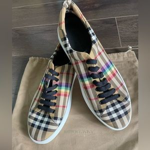 Burberry men’s sneakers size 43.5 brand new